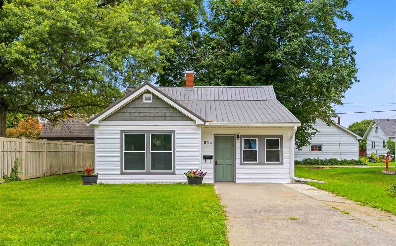 945 S 3rd Washington IA 52353