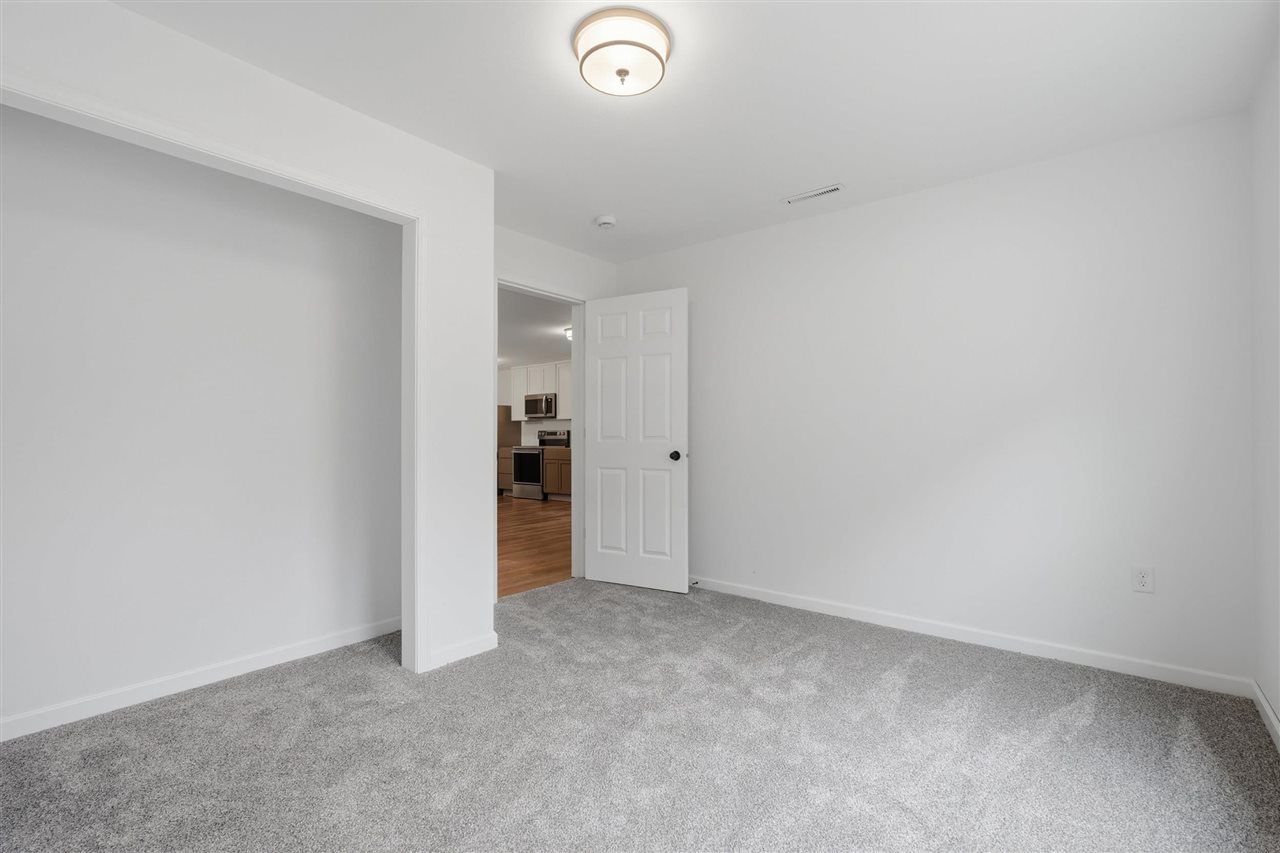 945 S 3rd Washington IA 52353