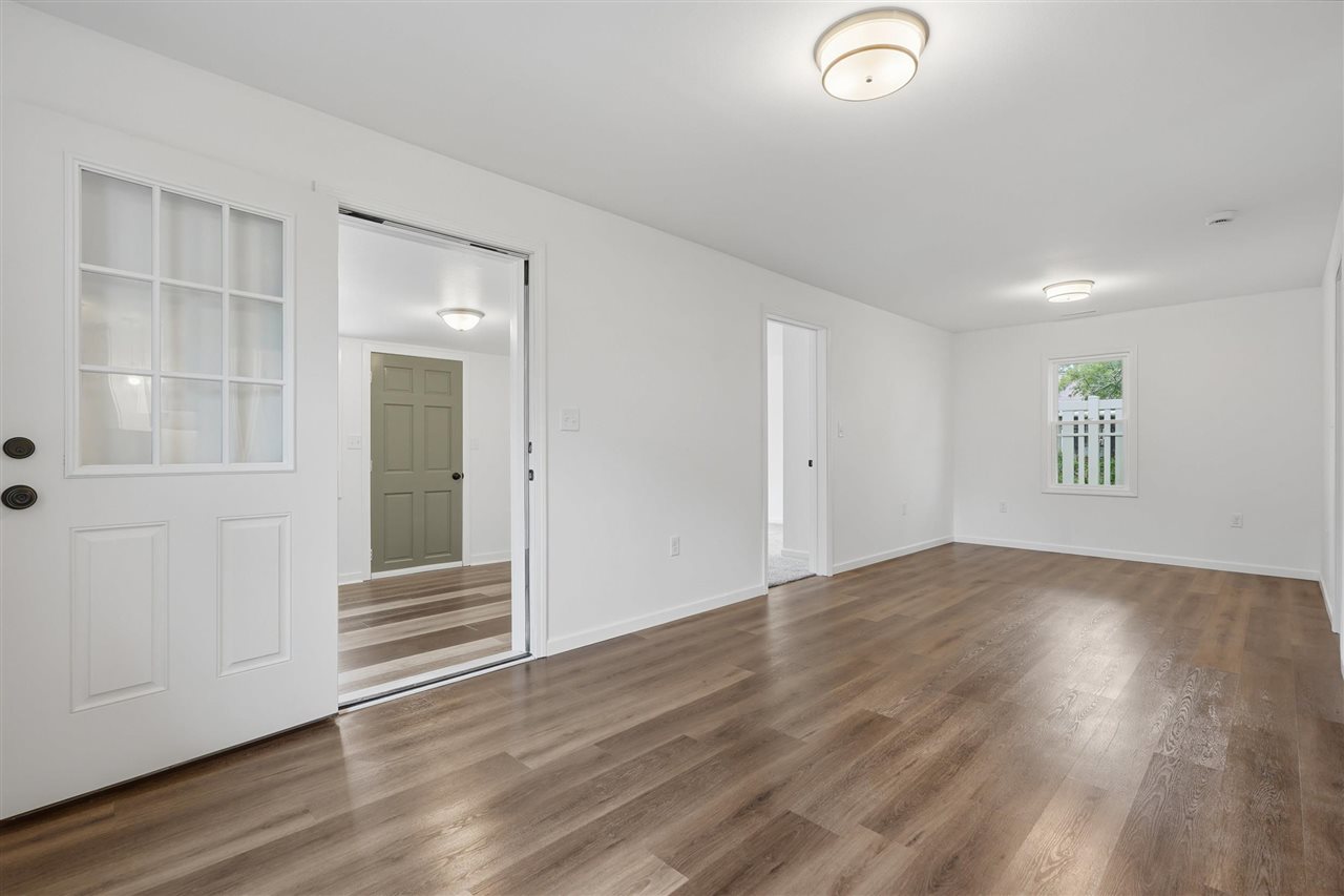 945 S 3rd Washington IA 52353