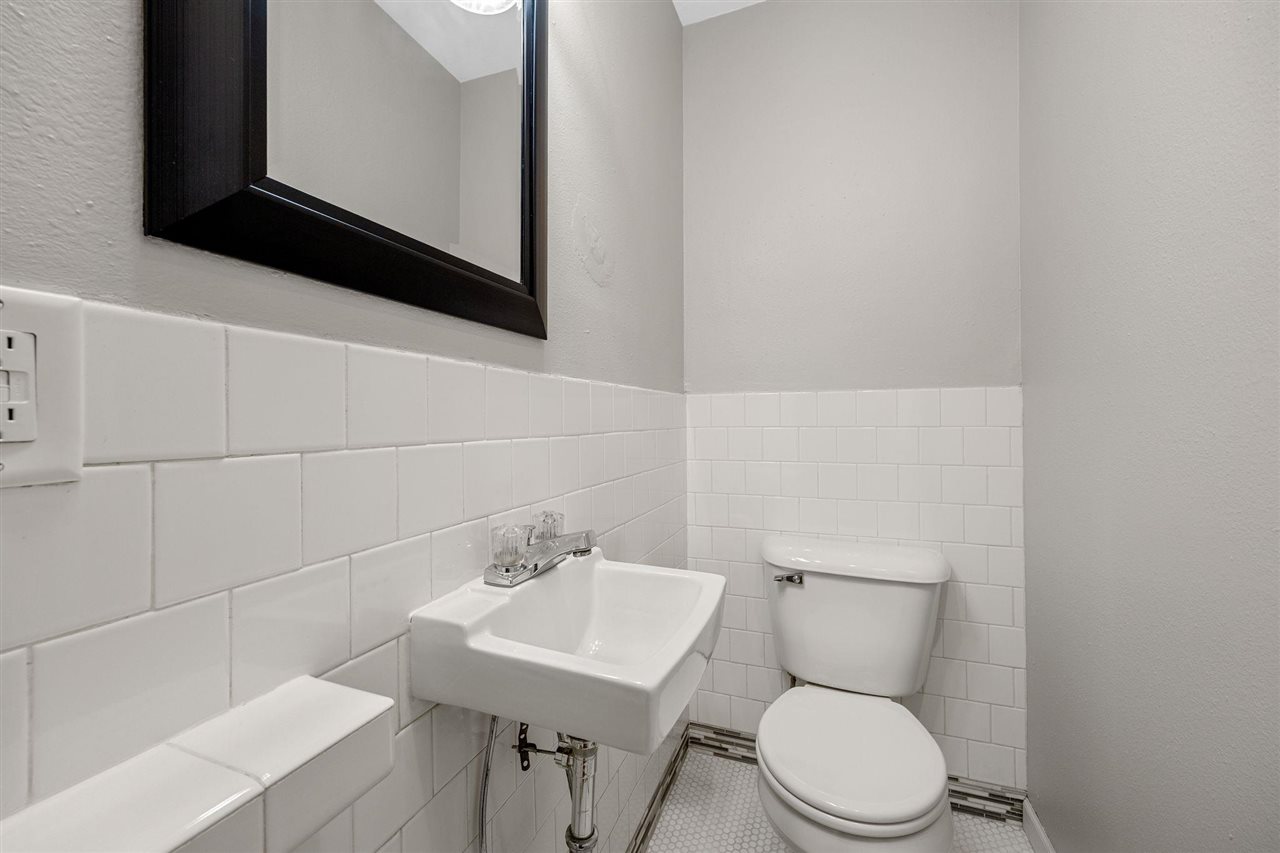 1339 E Bloomington Iowa City IA 52245