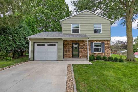 1339 E Bloomington Iowa City IA 52245