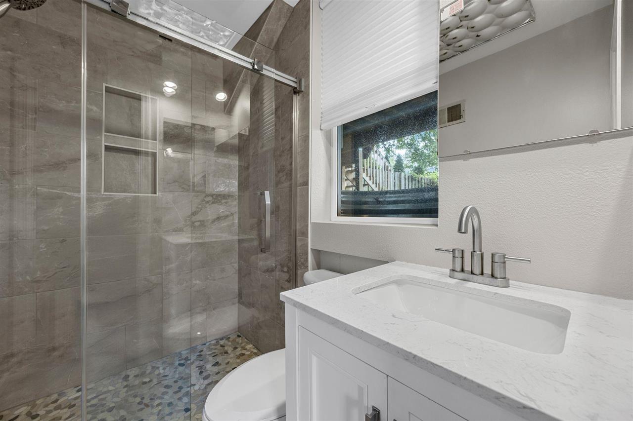 1339 E Bloomington Iowa City IA 52245
