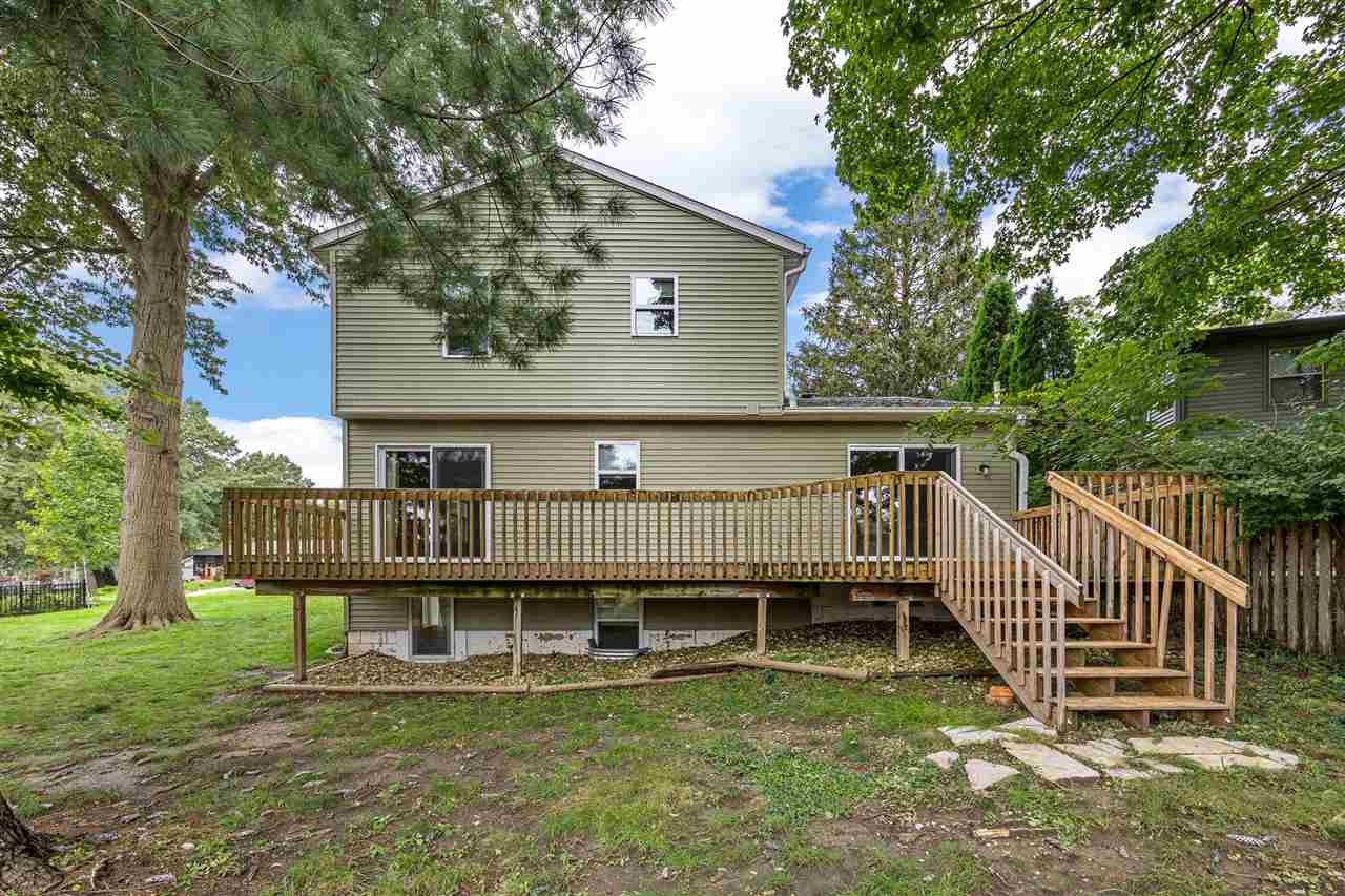 1339 E Bloomington Iowa City IA 52245