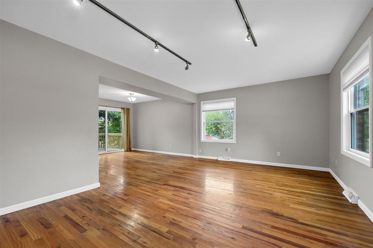 1339 E Bloomington Iowa City IA 52245