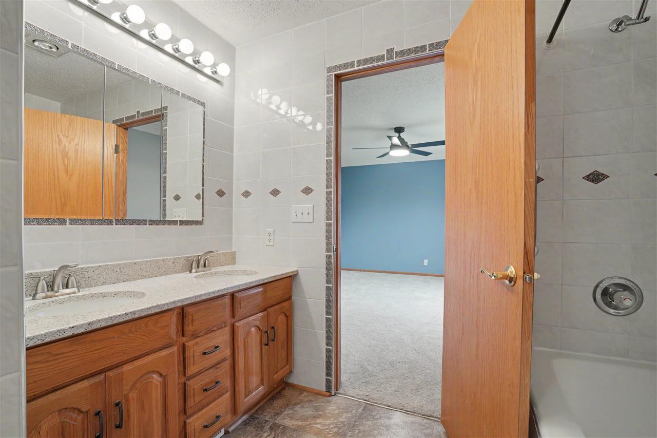 4165 Deer Valley Drive Marion IA 52302