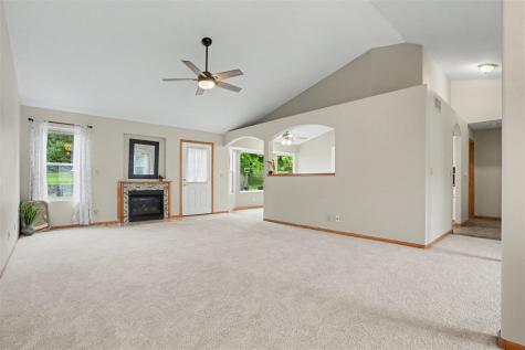 4165 Deer Valley Drive Marion IA 52302