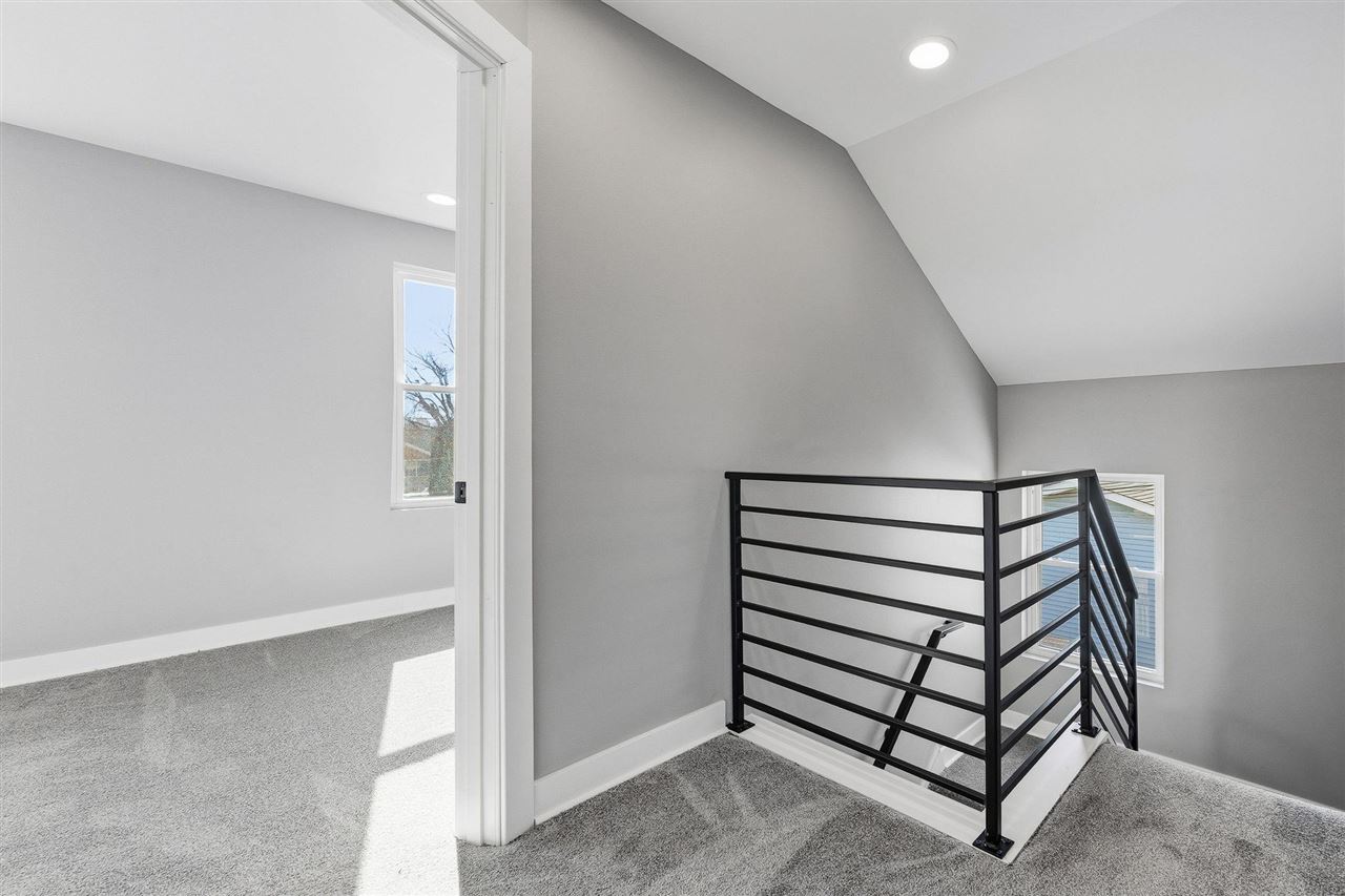 514 9th Street NW Cedar Rapids IA 52405