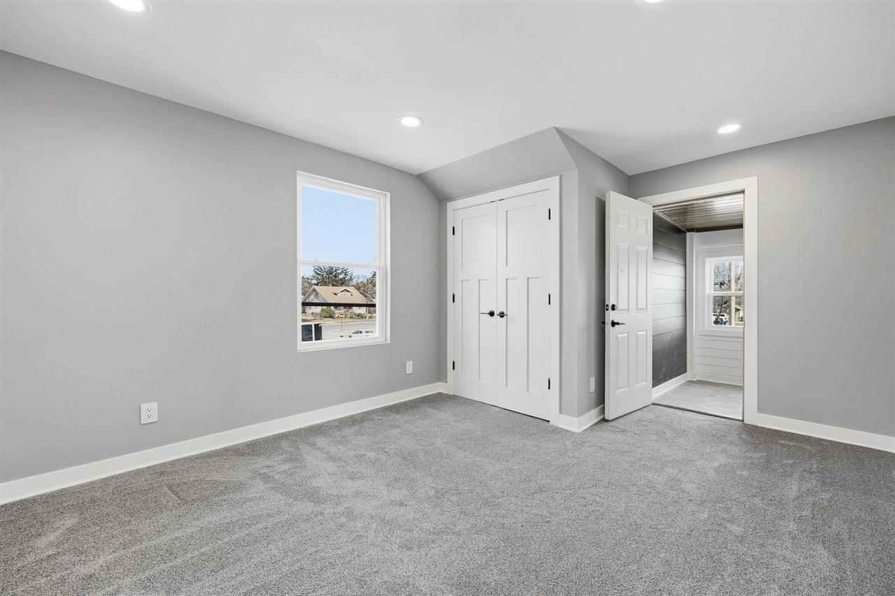 514 9th Street NW Cedar Rapids IA 52405