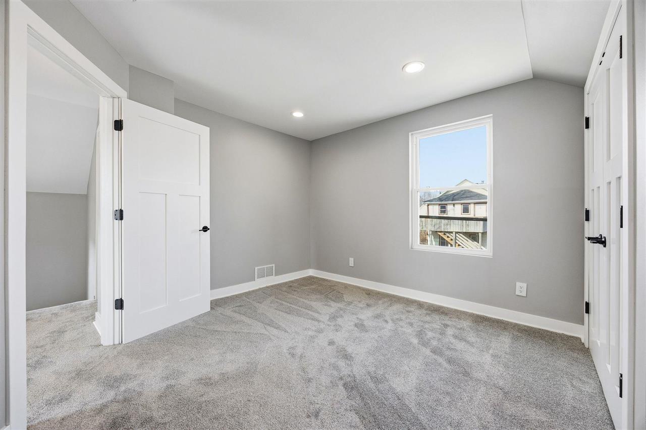 514 9th Street NW Cedar Rapids IA 52405