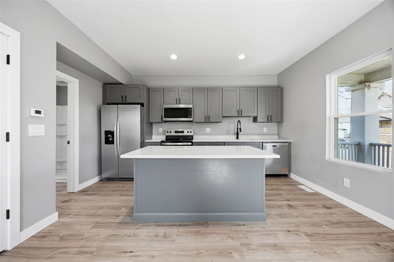 514 9th Street NW Cedar Rapids IA 52405