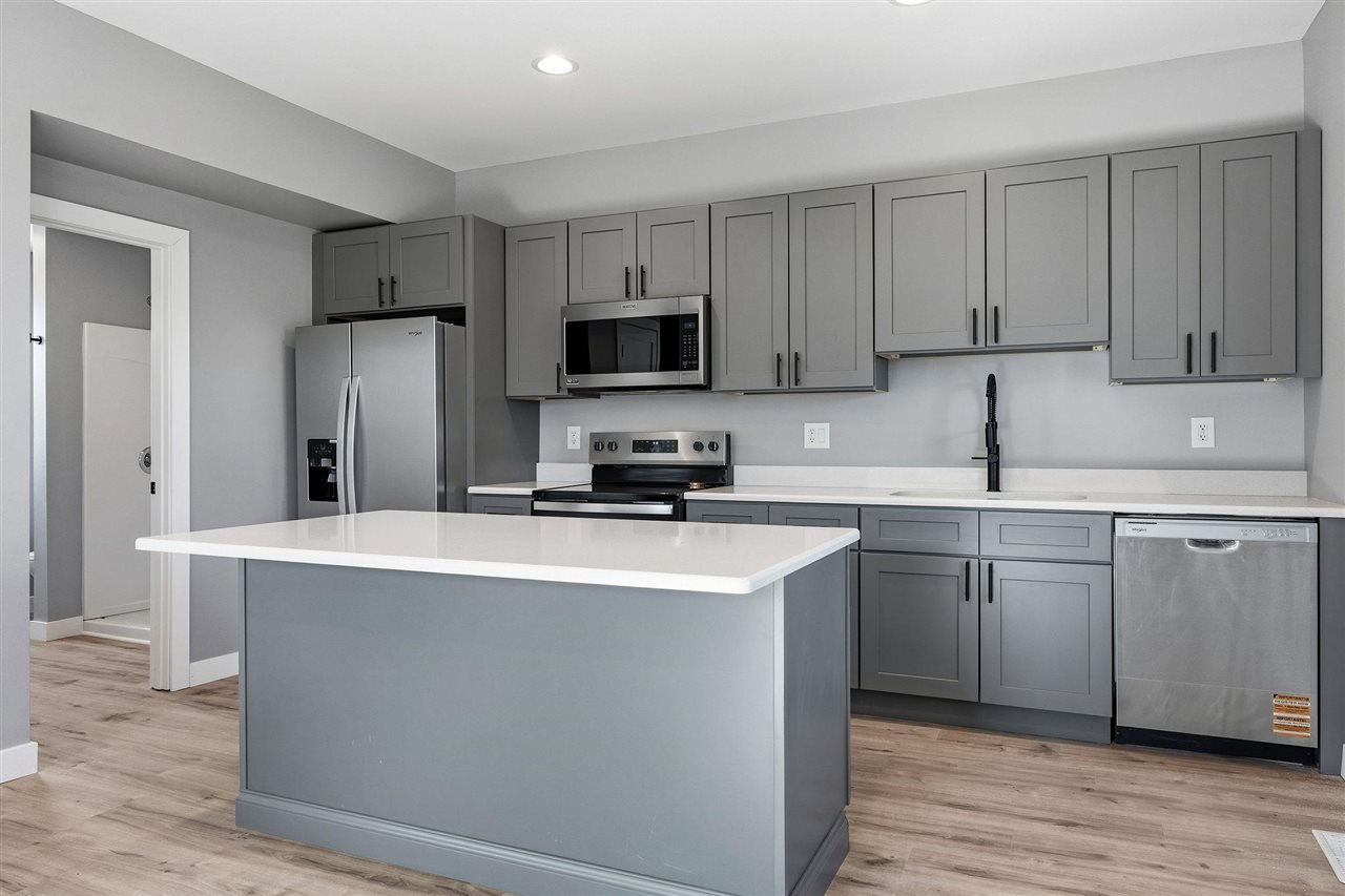 514 9th Street NW Cedar Rapids IA 52405
