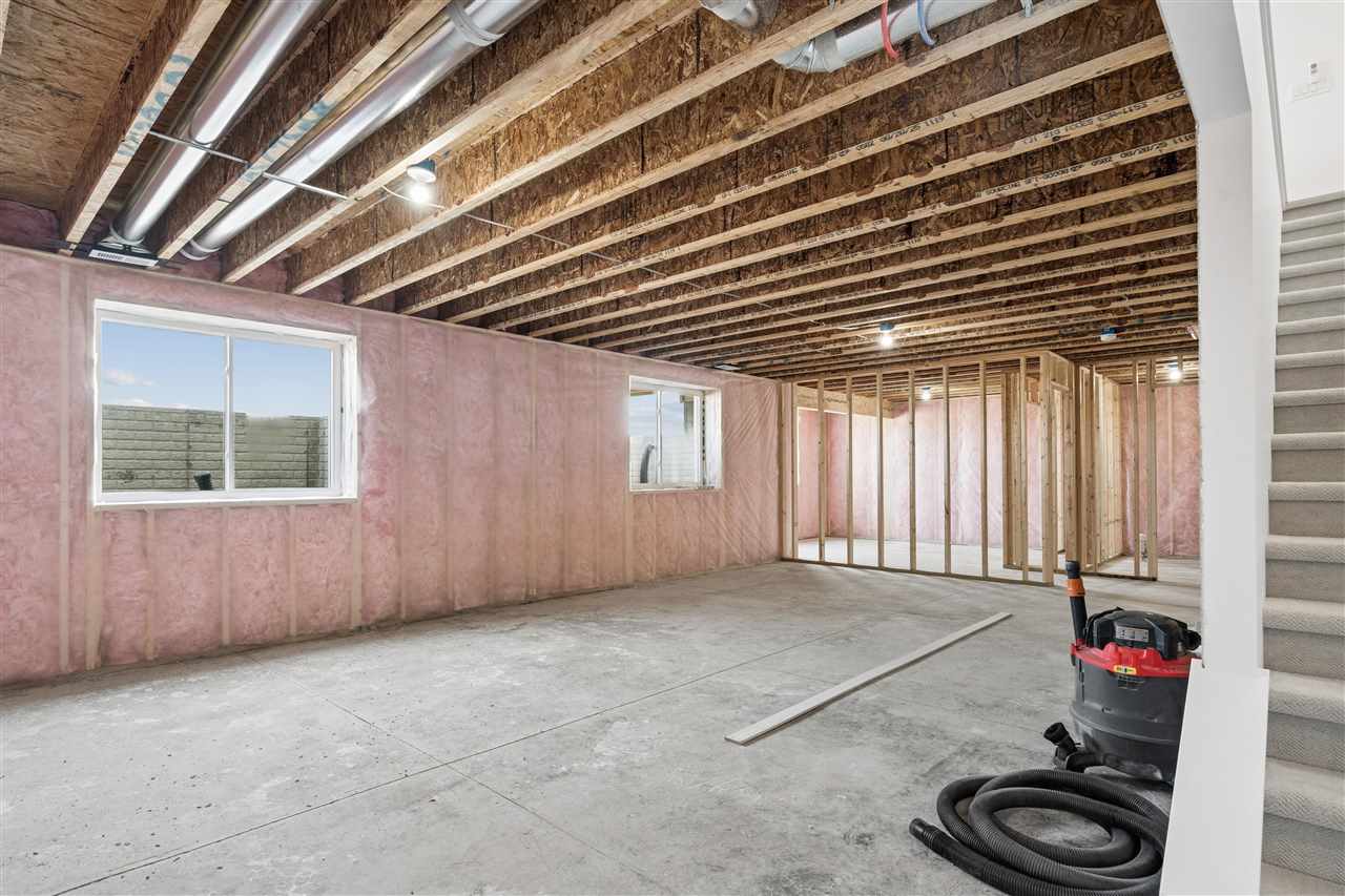 247 Hackberry Drive Palo IA 52324