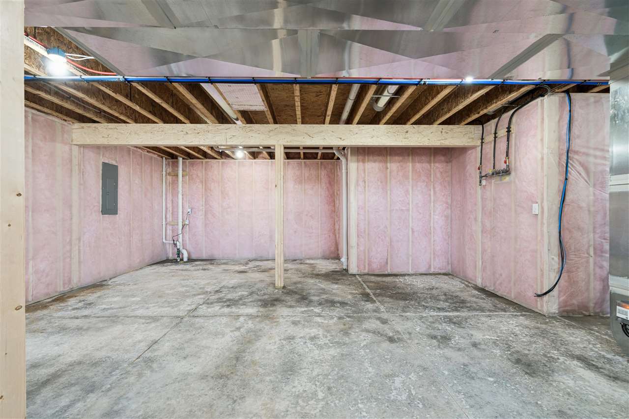 247 Hackberry Drive Palo IA 52324