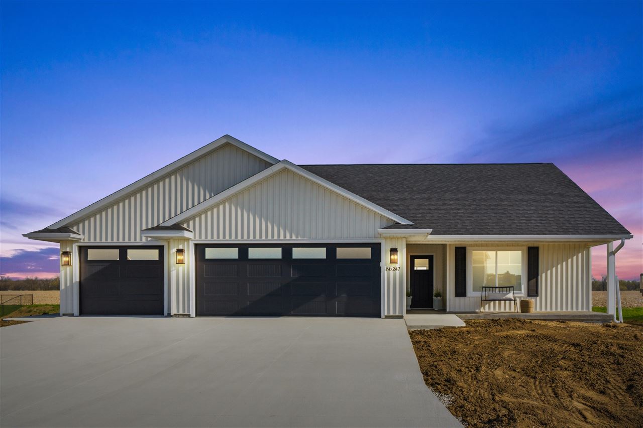 247 Hackberry Drive Palo IA 52324