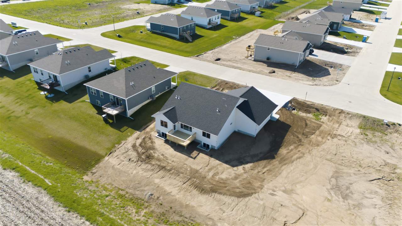 247 Hackberry Drive Palo IA 52324