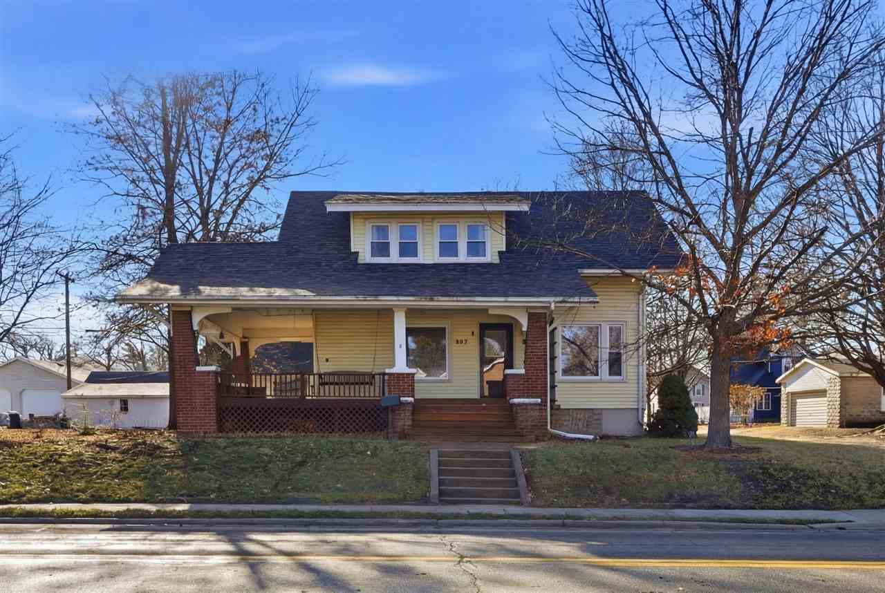 527 W Madison Washington IA 52353