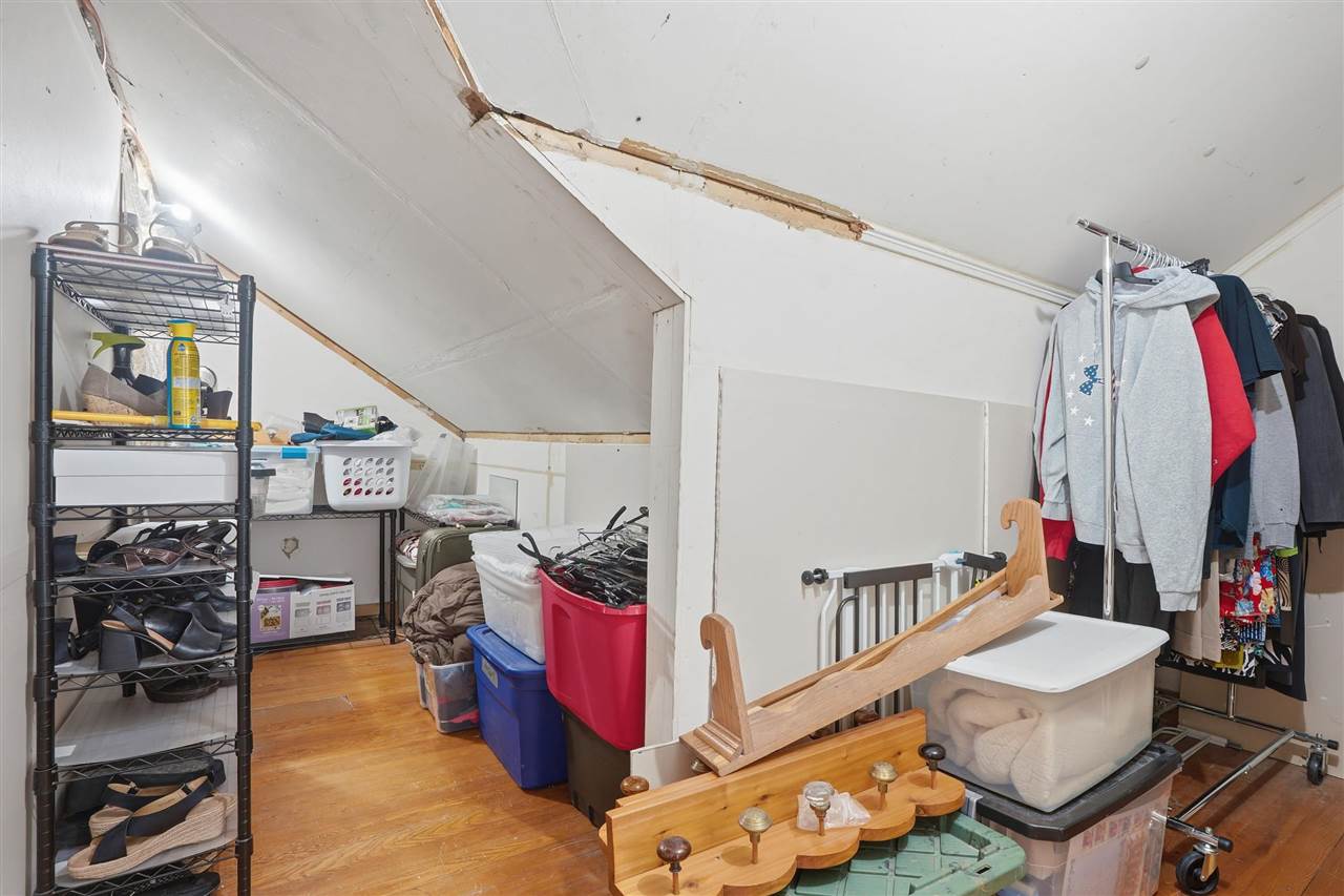 527 W Madison Washington IA 52353