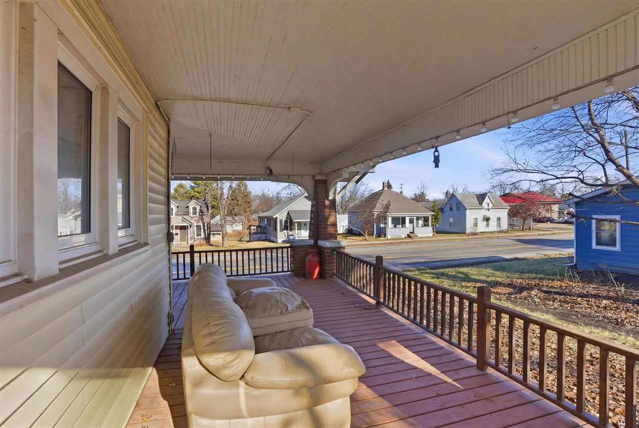 527 W Madison Washington IA 52353