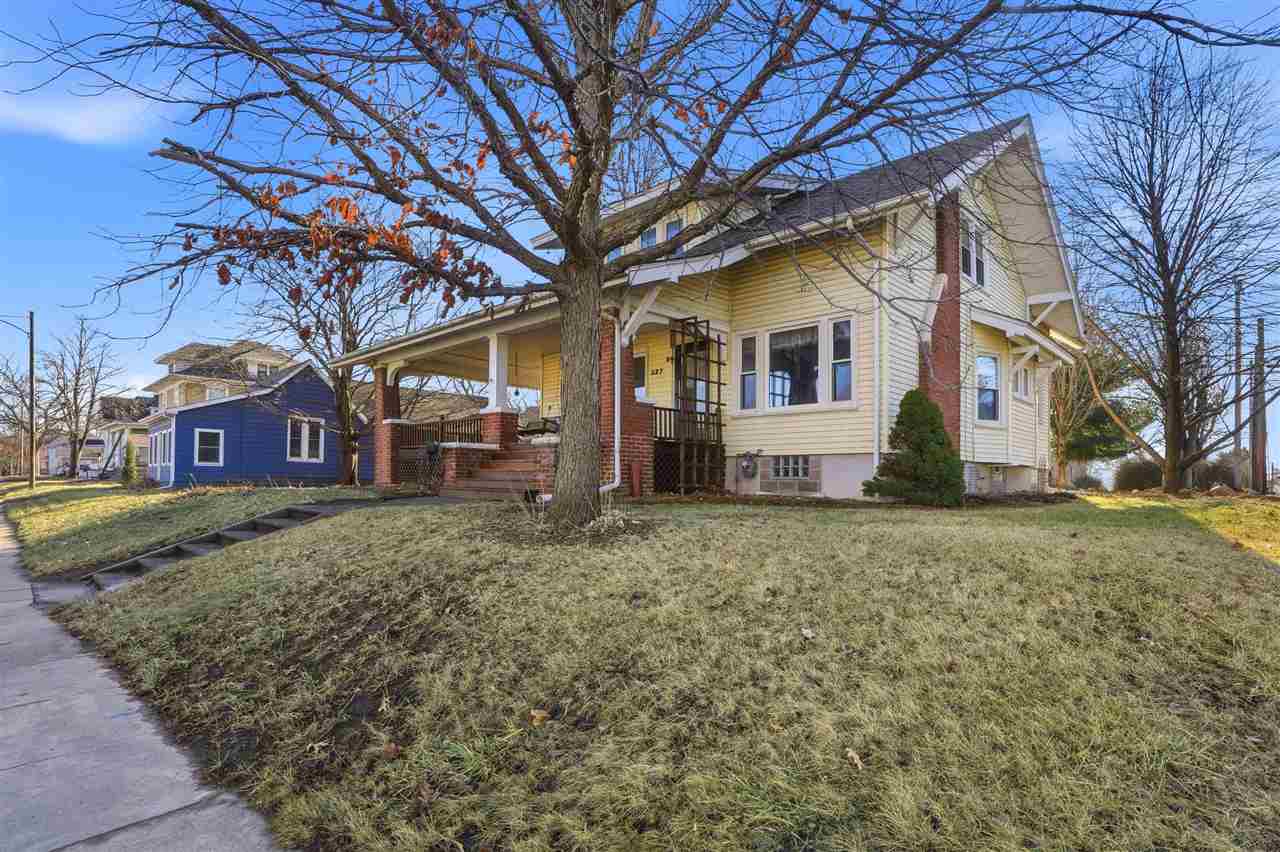527 W Madison Washington IA 52353