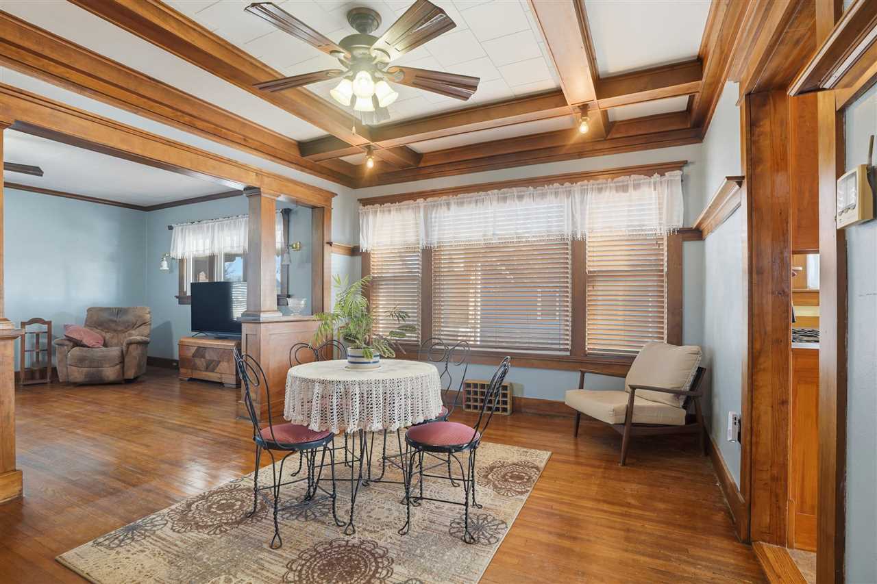 527 W Madison Washington IA 52353