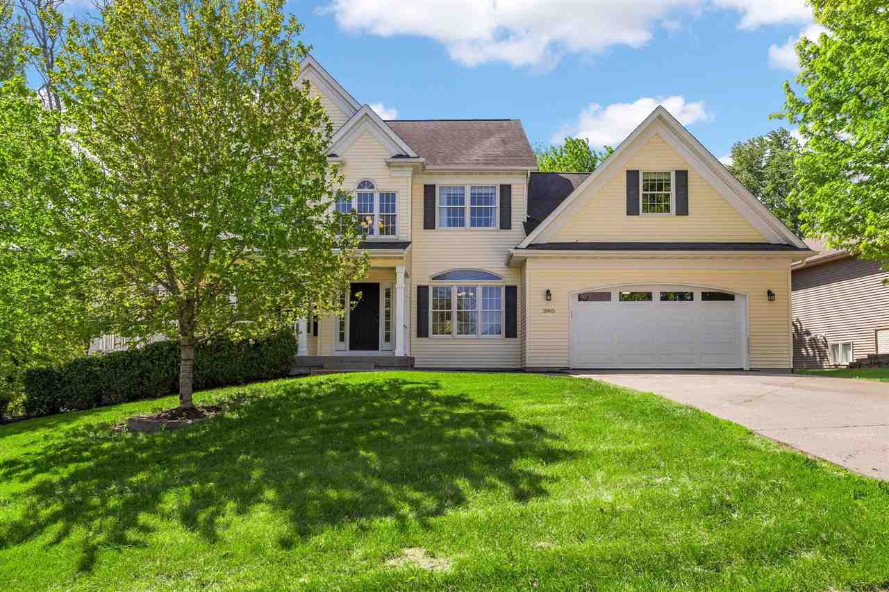 2002 Glen Oaks Ridge Coralville IA 52241