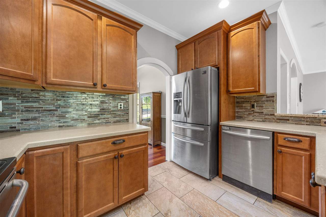 2002 Glen Oaks Ridge Coralville IA 52241