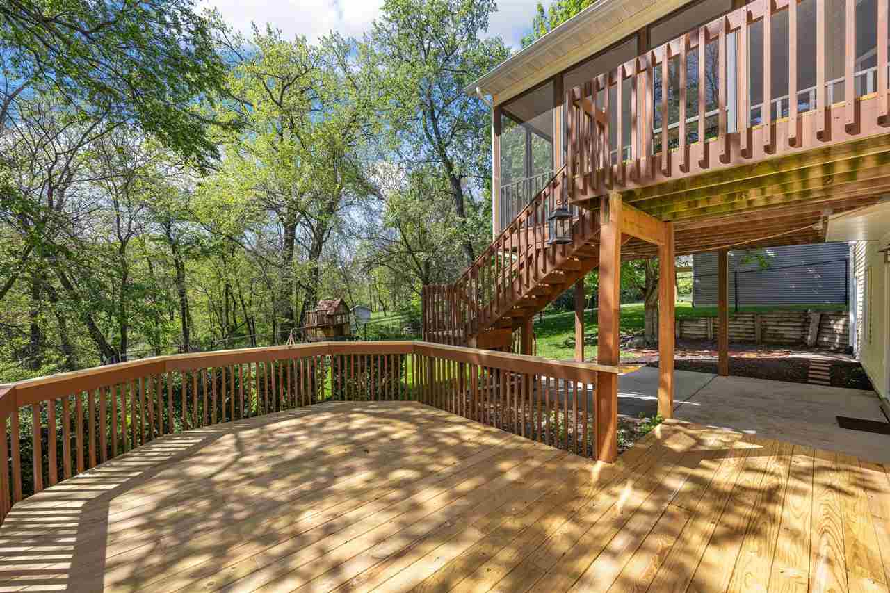 2002 Glen Oaks Ridge Coralville IA 52241