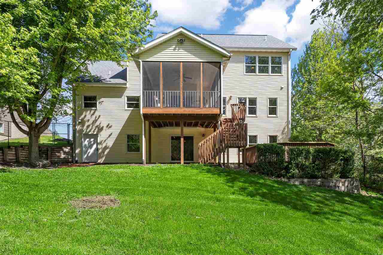 2002 Glen Oaks Ridge Coralville IA 52241