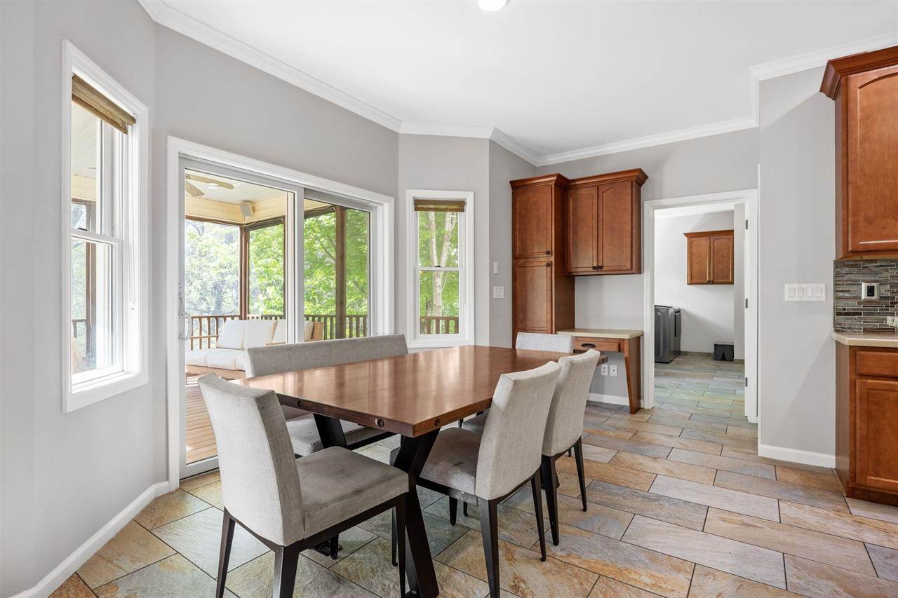 2002 Glen Oaks Ridge Coralville IA 52241