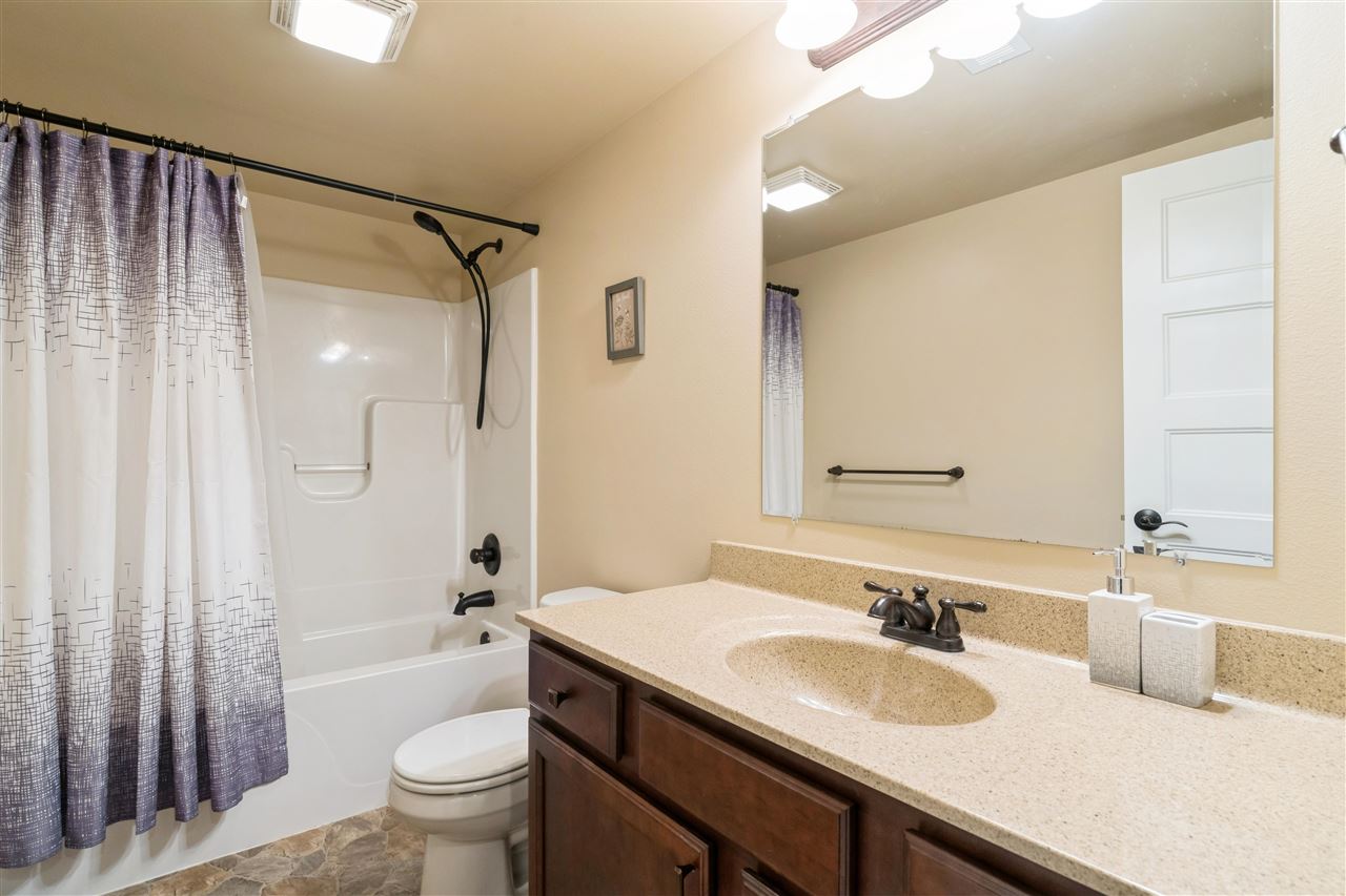 242 S Stewart Street North Liberty IA 52317