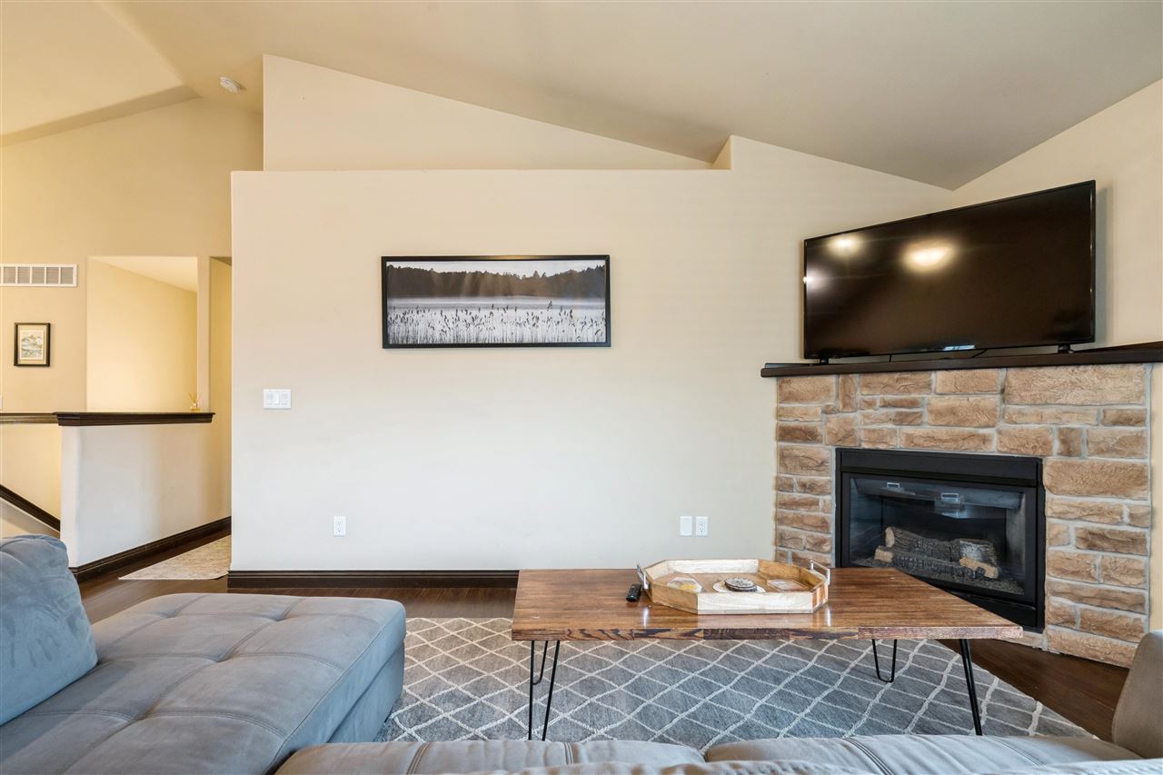 242 S Stewart Street North Liberty IA 52317