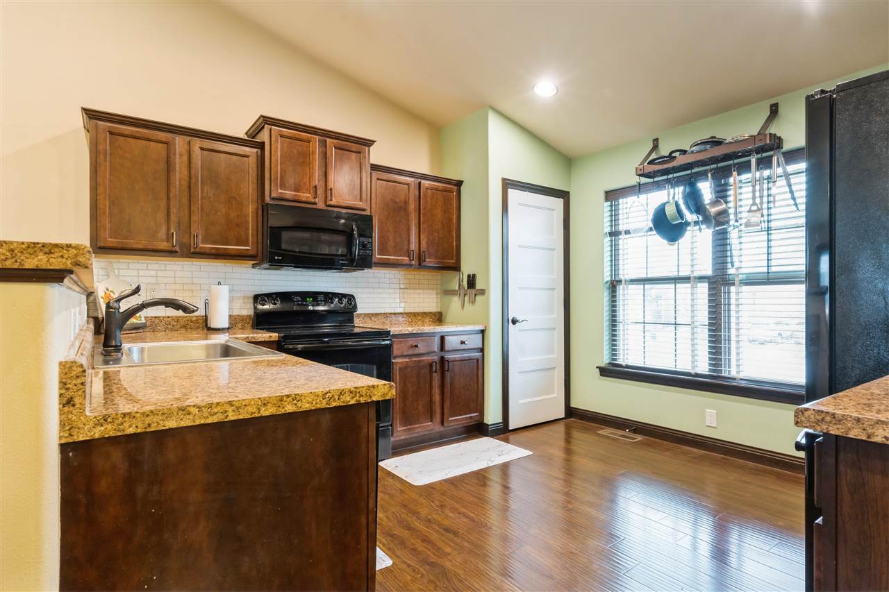 242 S Stewart Street North Liberty IA 52317