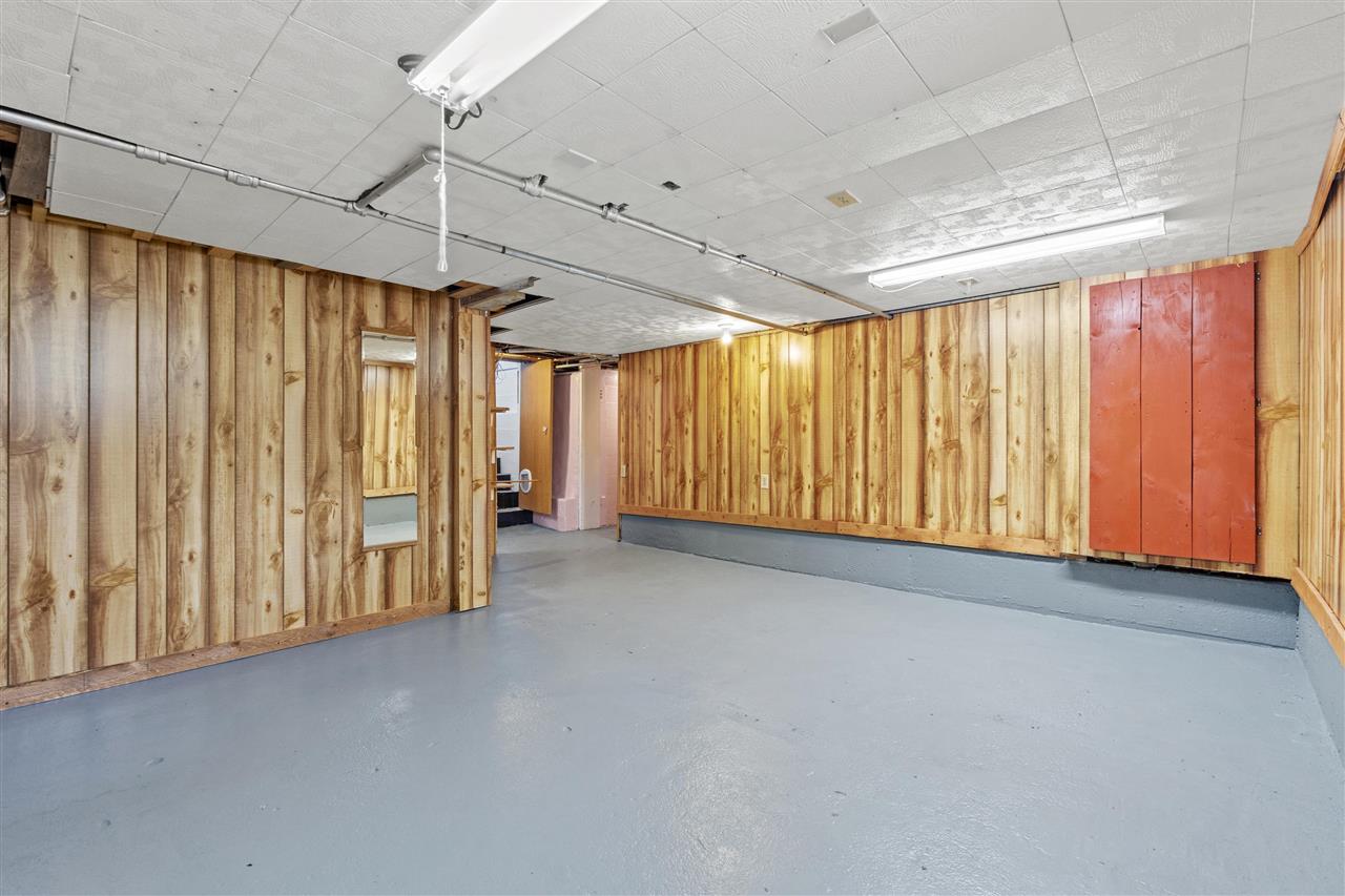 405 6th Avenue Clarence IA 52216