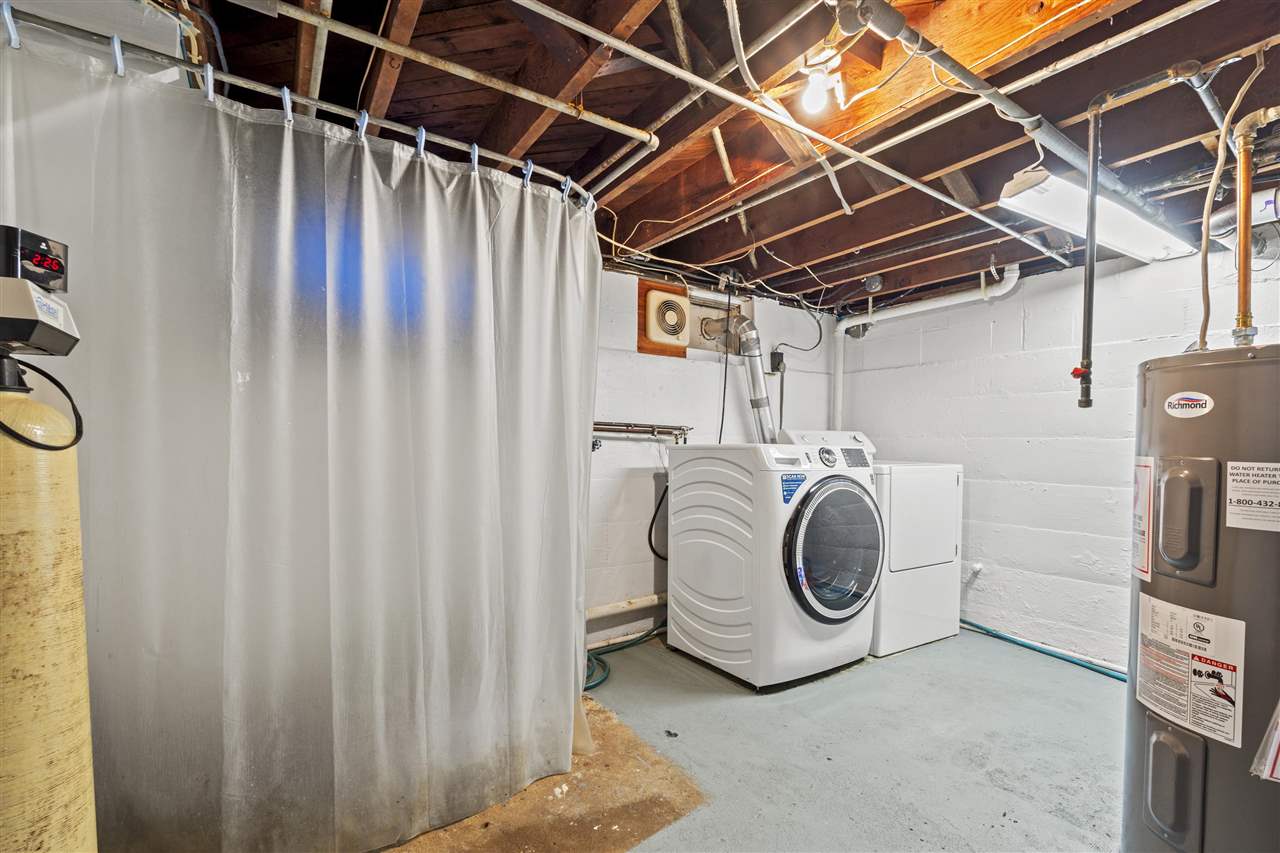 405 6th Avenue Clarence IA 52216