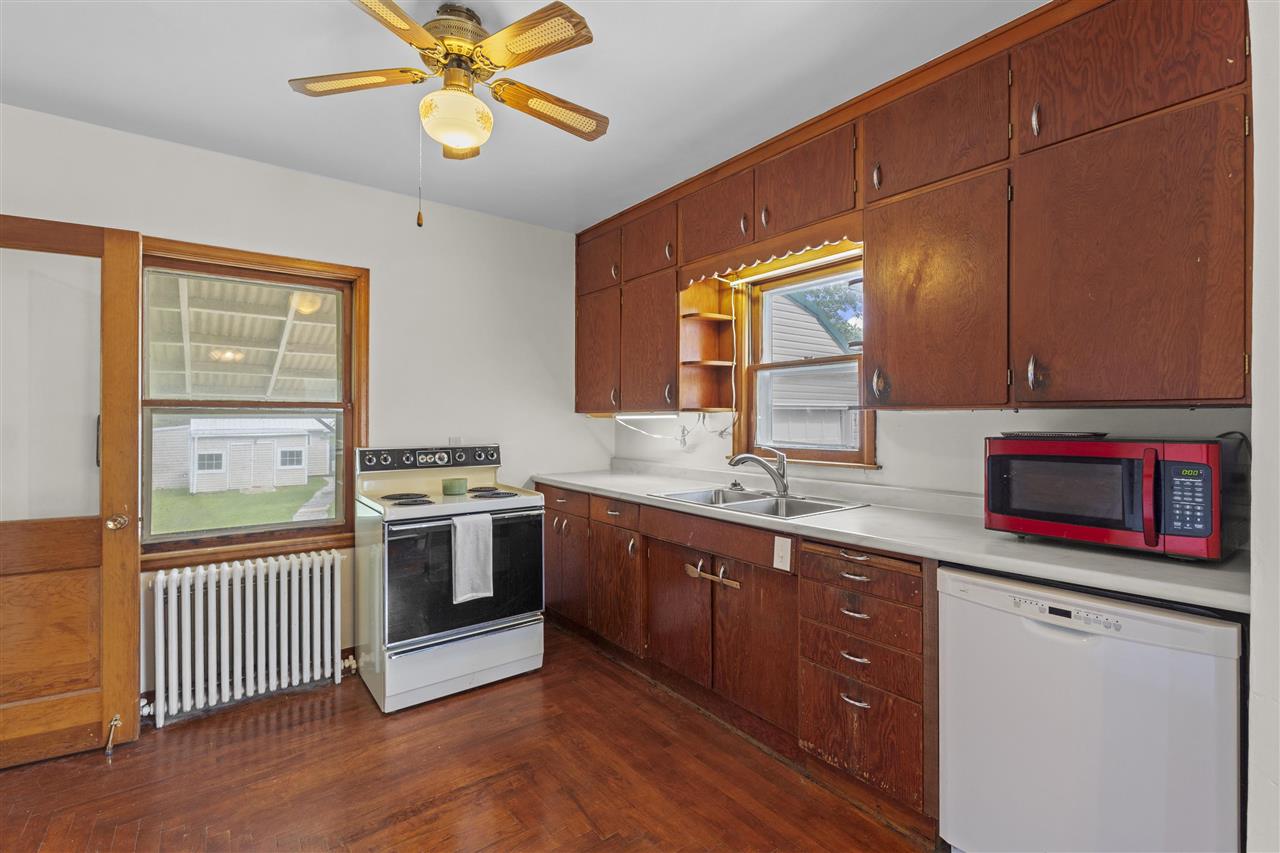 405 6th Avenue Clarence IA 52216