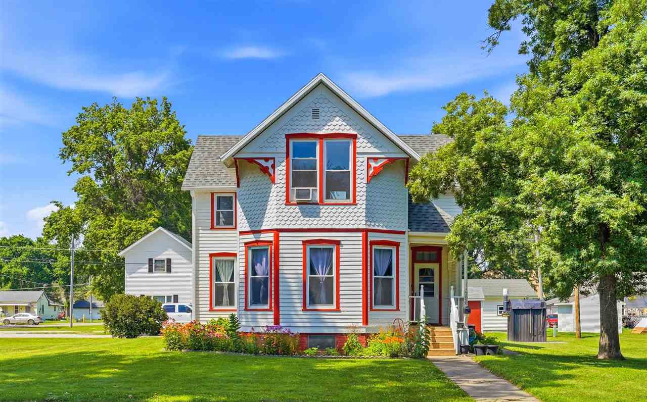 296 W Adams Street Marengo IA 52301