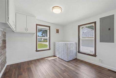 296 W Adams Street Marengo IA 52301