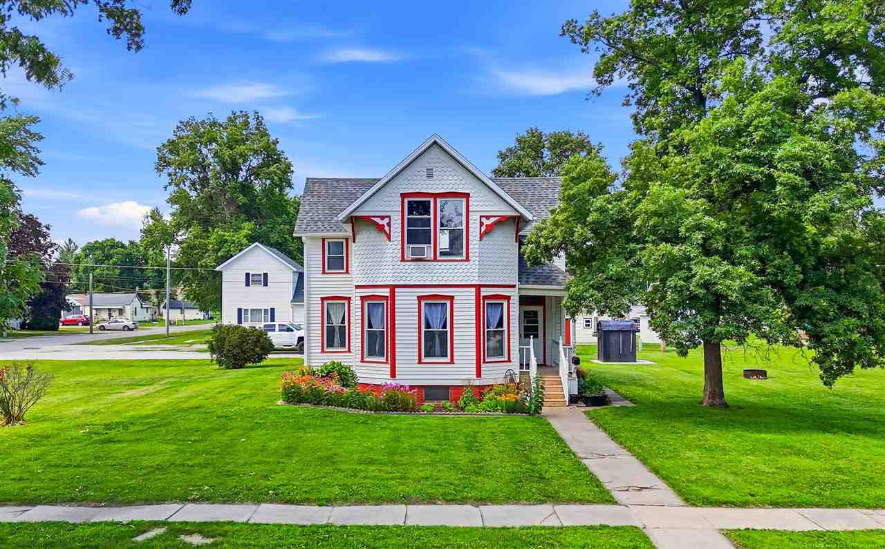 296 W Adams Street Marengo IA 52301