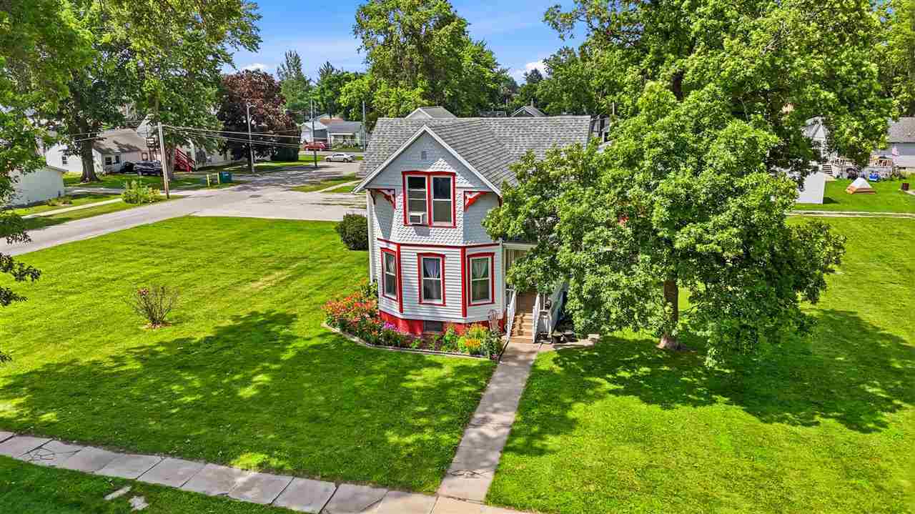 296 W Adams Street Marengo IA 52301