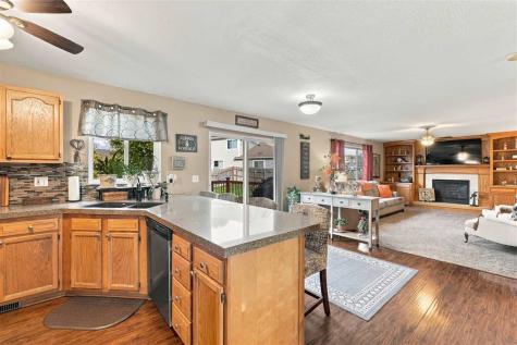 3045 Oxford Street Marion IA 52302