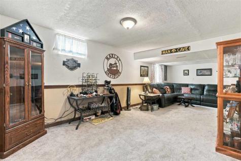 3045 Oxford Street Marion IA 52302
