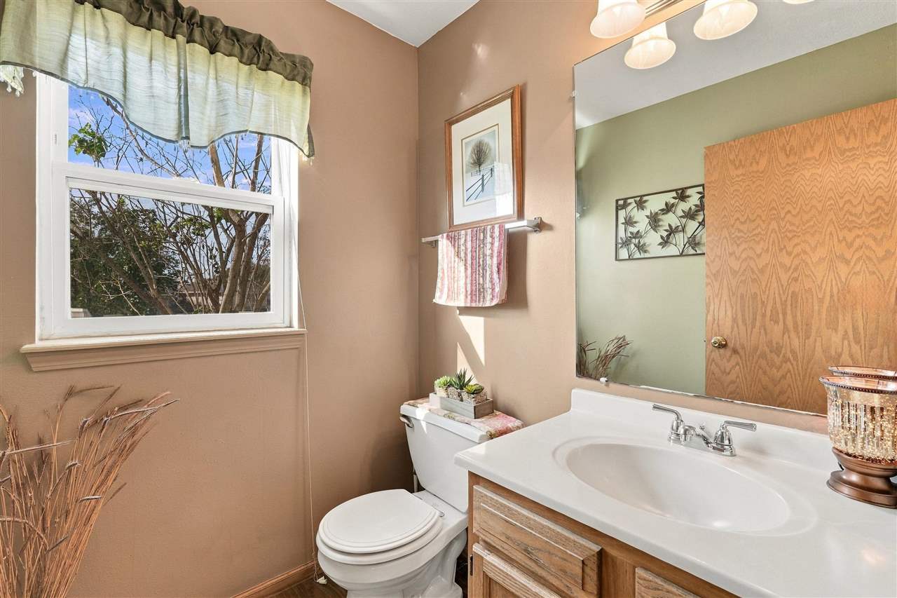 3045 Oxford Street Marion IA 52302