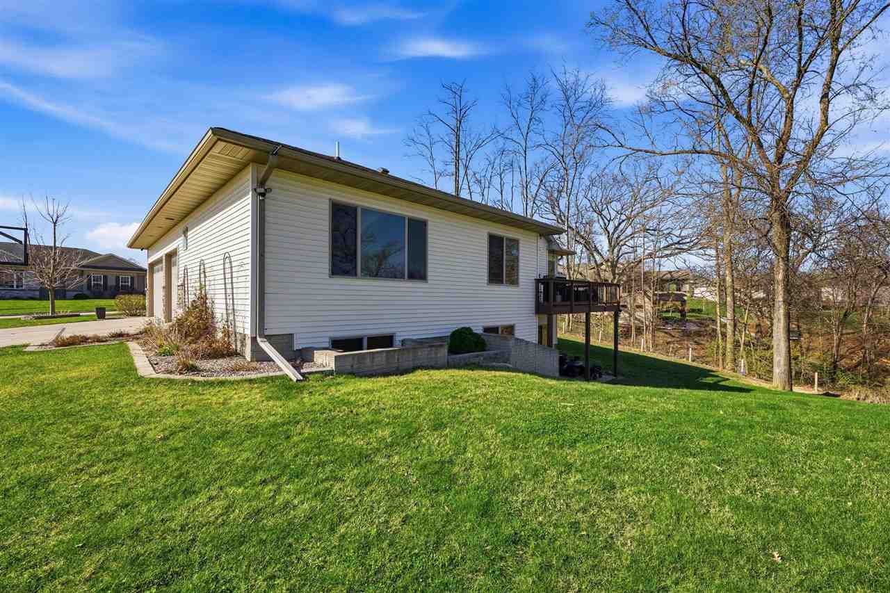 1980 Silver Maple Trail North Liberty IA 52317