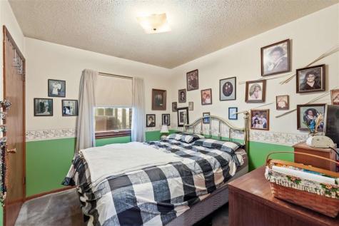 1616 Hollywood Boulevard Iowa City IA 52240