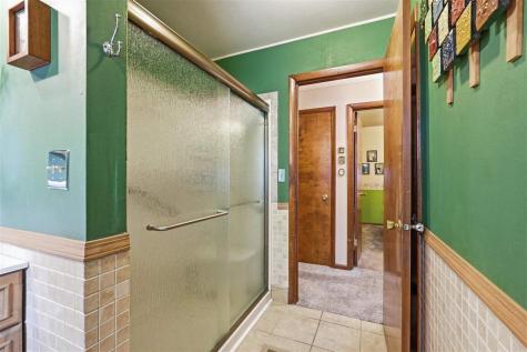 1616 Hollywood Boulevard Iowa City IA 52240