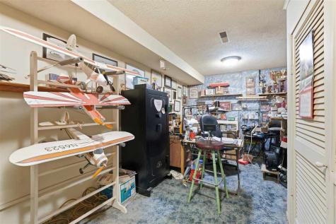 1616 Hollywood Boulevard Iowa City IA 52240