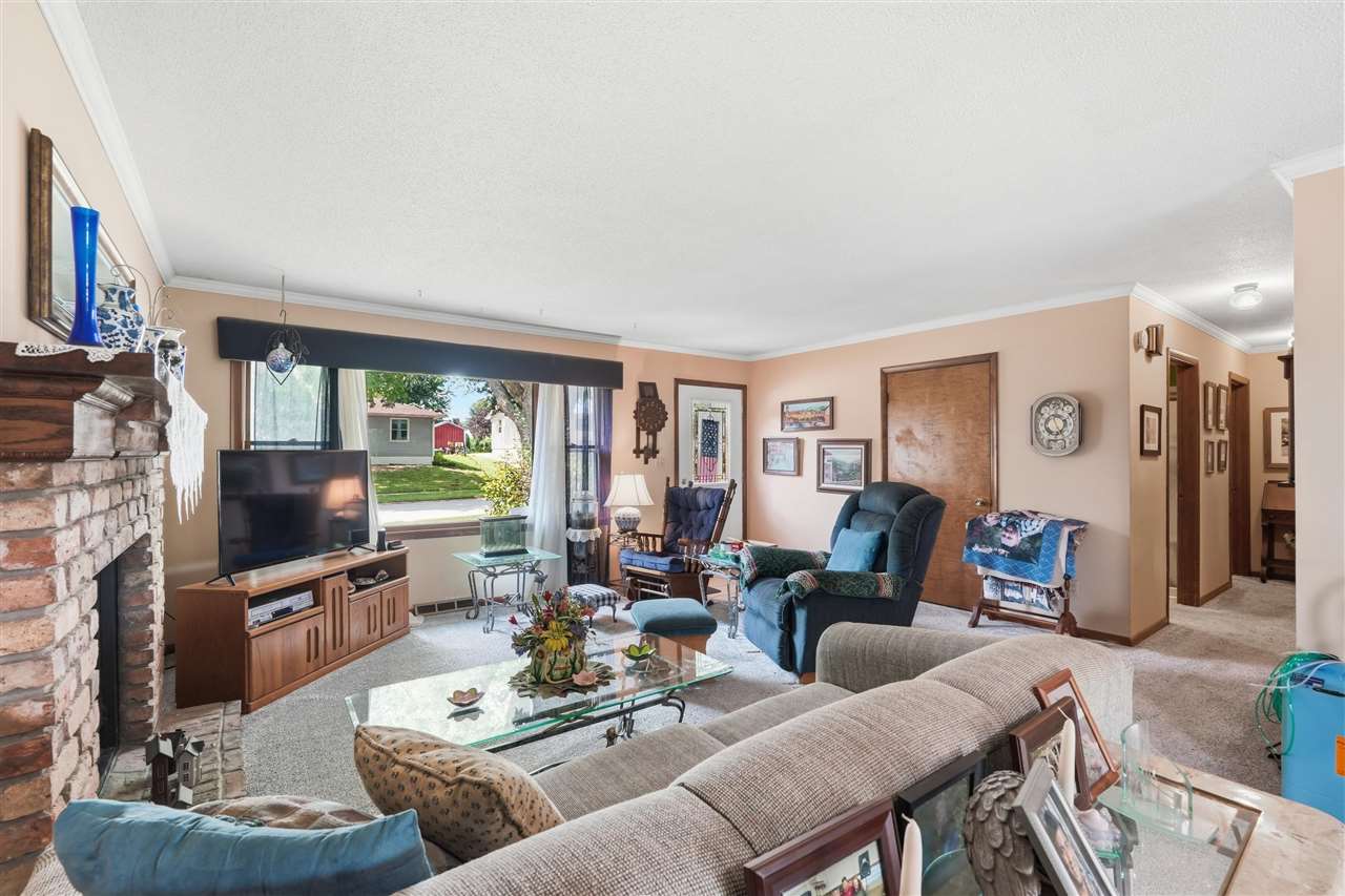 1616 Hollywood Boulevard Iowa City IA 52240