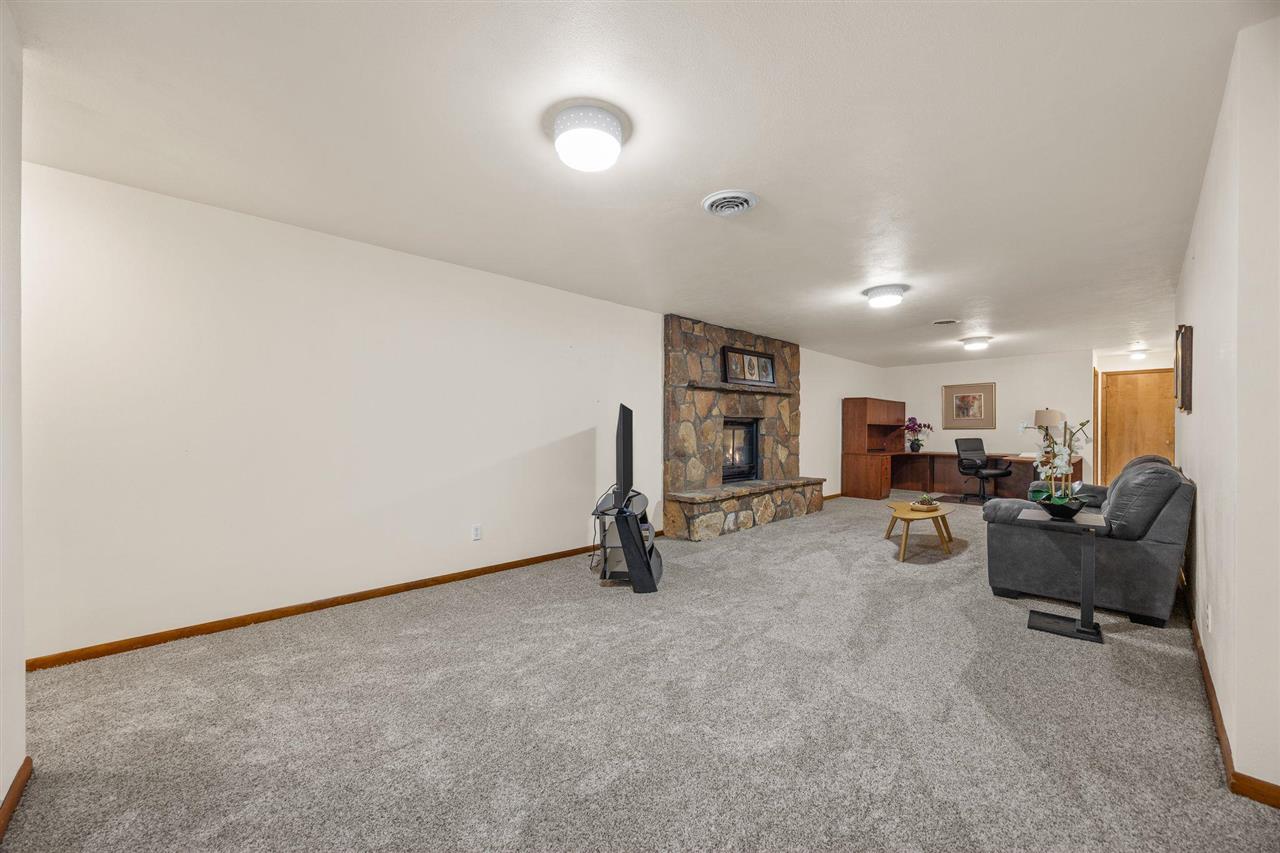200 Schnoebelen Street Riverside IA 52327