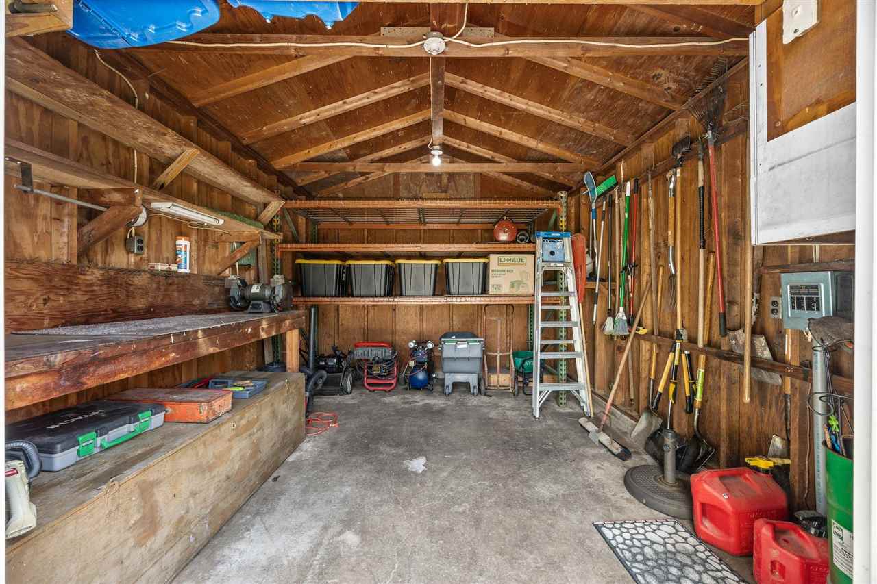 200 Schnoebelen Street Riverside IA 52327
