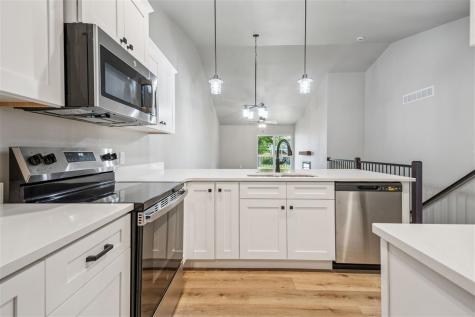 817 Prairie View Drive West Branch IA 52358